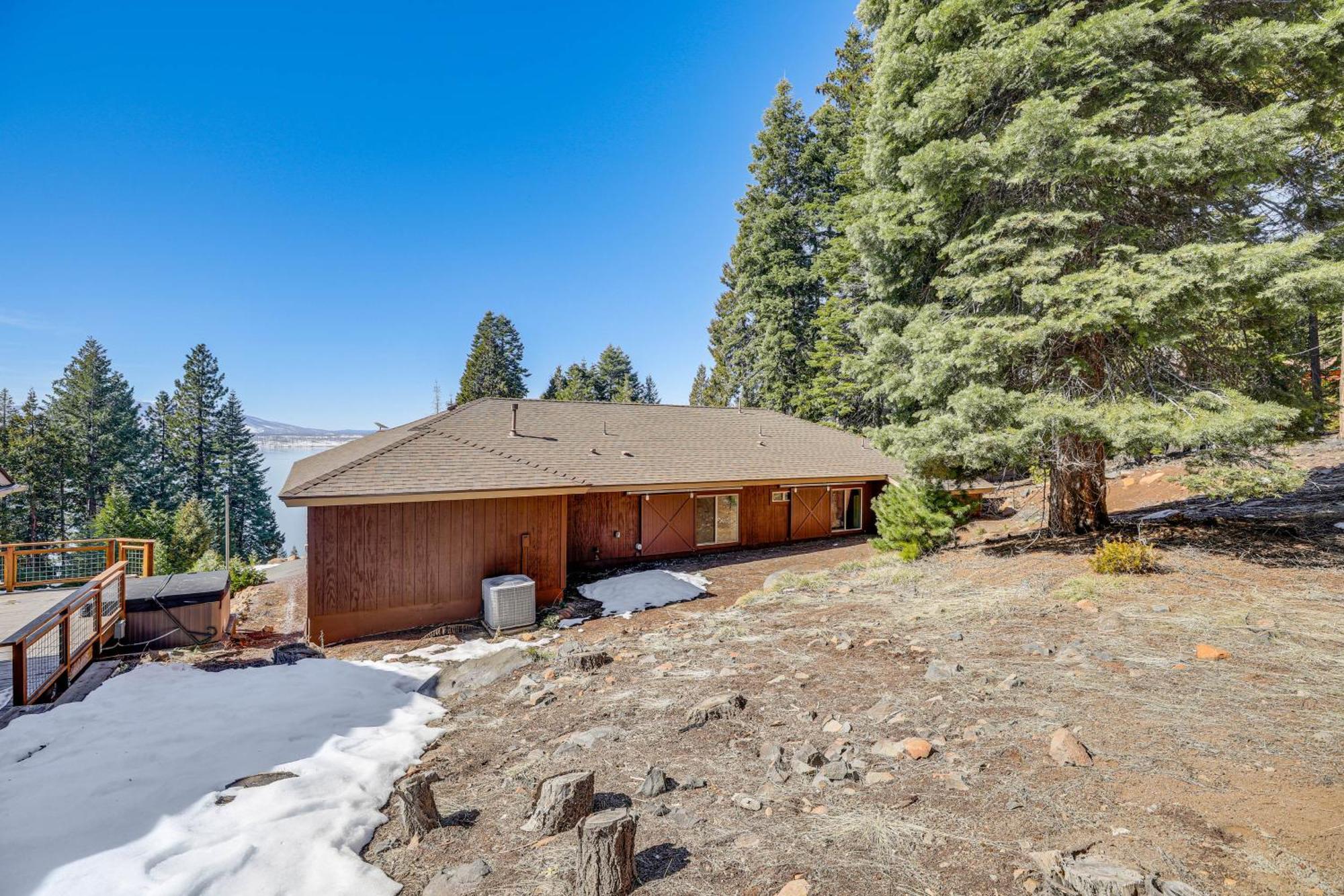 Fire Pit And Views Serene Lake Almanor Retreat Buitenkant foto